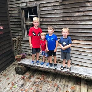 Meet your Posher, Becky